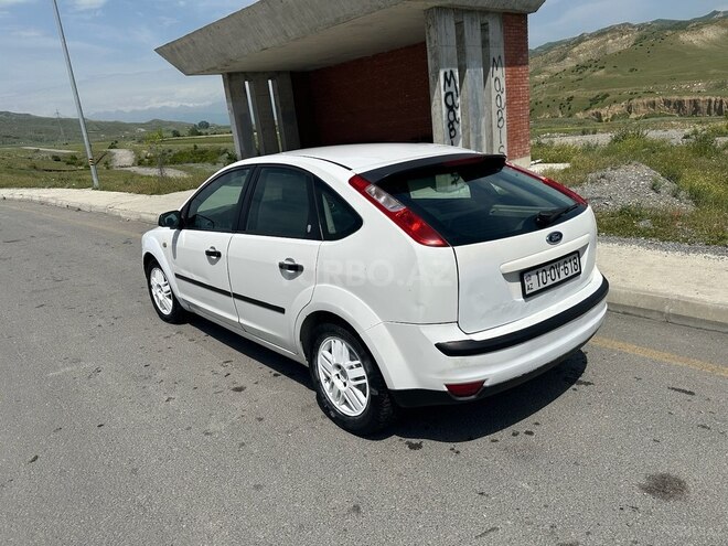 Ford Focus 2006, 213,000 km - 1.6 л - Şəki