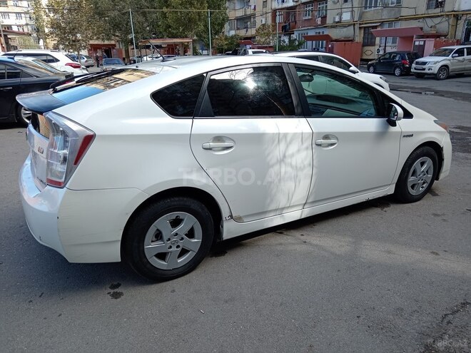 Toyota Prius 2011, 190,000 km - 1.8 l - Bakı