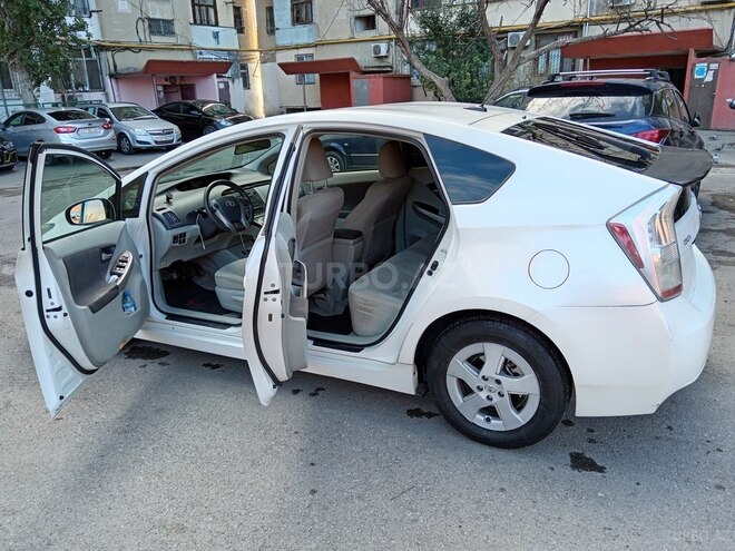 Toyota Prius 2011, 190,000 km - 1.8 l - Bakı
