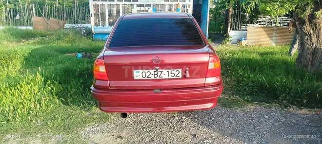 Opel Astra 1993, 333,215 km - 1.8 l - Bərdə