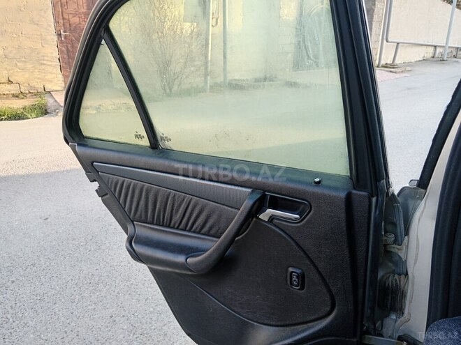 Mercedes C 230 1999, 150,000 km - 2.3 л - Bakı