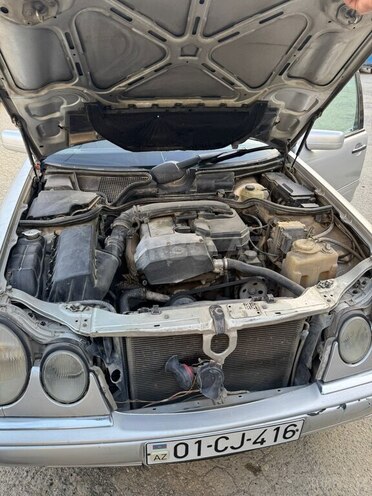 Mercedes E 200 1996, 363,290 km - 2.0 l - Bakı