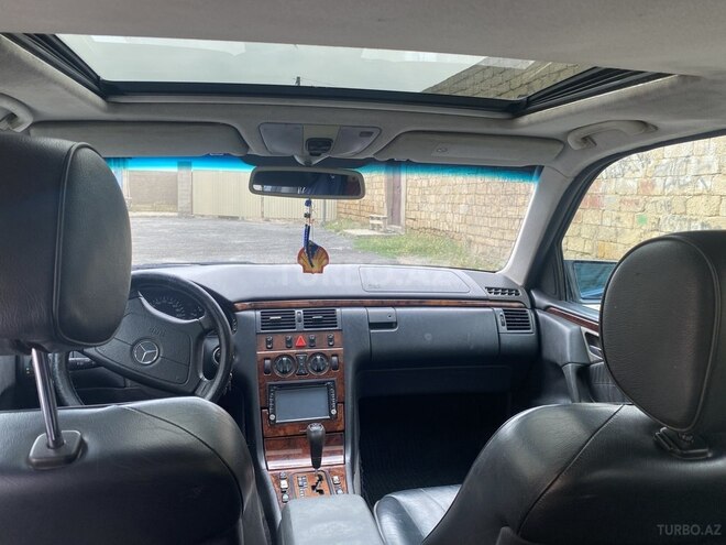 Mercedes E 240 1999, 360,000 km - 2.4 l - Bakı