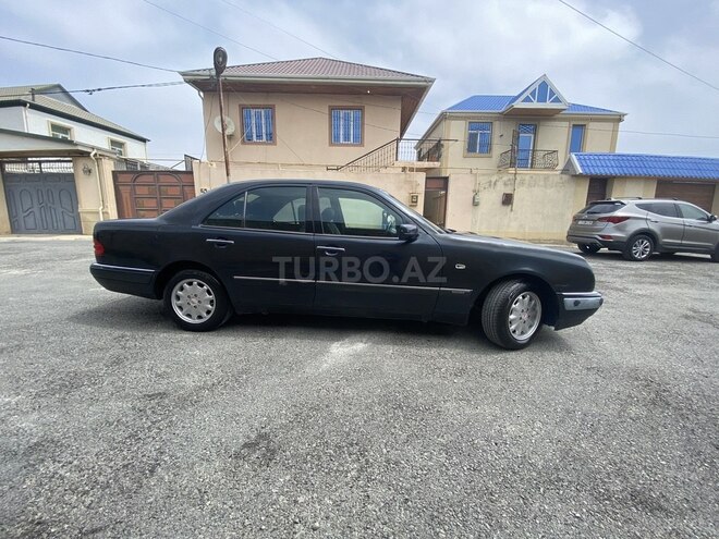 Mercedes E 240 1999, 360,000 km - 2.4 l - Bakı