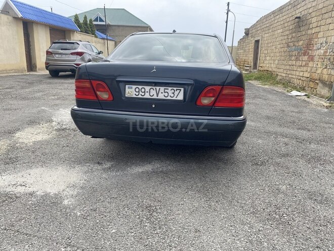 Mercedes E 240 1999, 360,000 km - 2.4 l - Bakı
