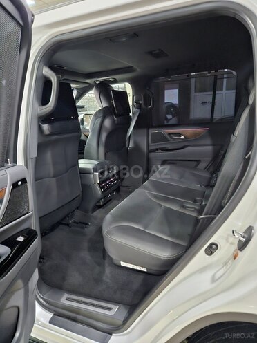 Lexus LX 600-11