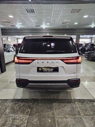 Lexus LX 600-6