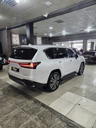 Lexus LX 600-5