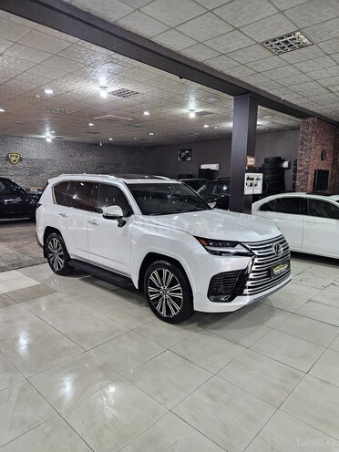 Lexus LX 600-2