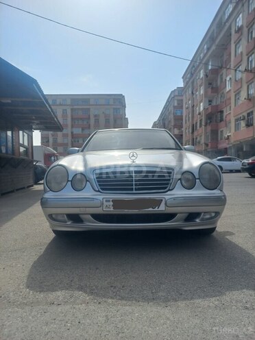 Mercedes E 220 d 2001, 220,000 km - 2.2 l - Bakı