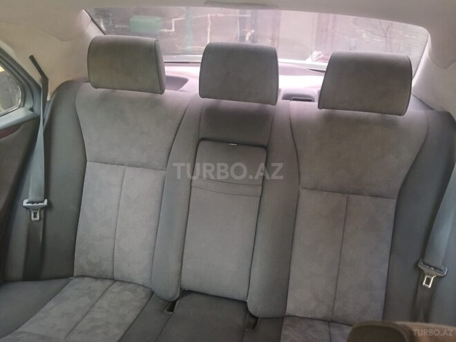 Mercedes E 220 d 2001, 220,000 km - 2.2 l - Bakı