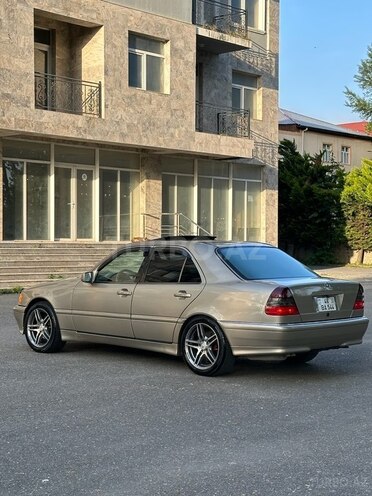Mercedes C 230 1999, 341,000 km - 2.3 л - İsmayıllı