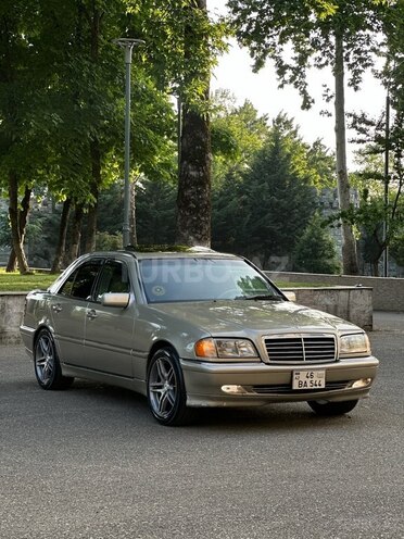 Mercedes C 230 1999, 341,000 km - 2.3 л - İsmayıllı