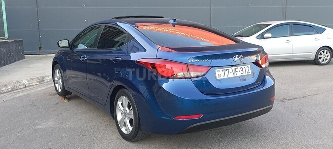 Hyundai Elantra 2015, 127,000 km - 1.8 л - Bakı