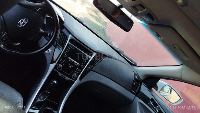 Hyundai Sonata 2014, 167,000 km - 2.0 l - Salyan