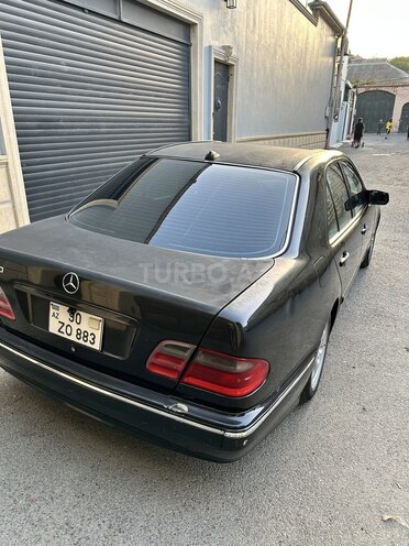 Mercedes E 200 2000, 361,000 km - 2.0 l - Bakı