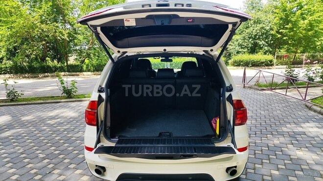 BMW X5 2011, 200,000 km - 3.0 l - Yevlax