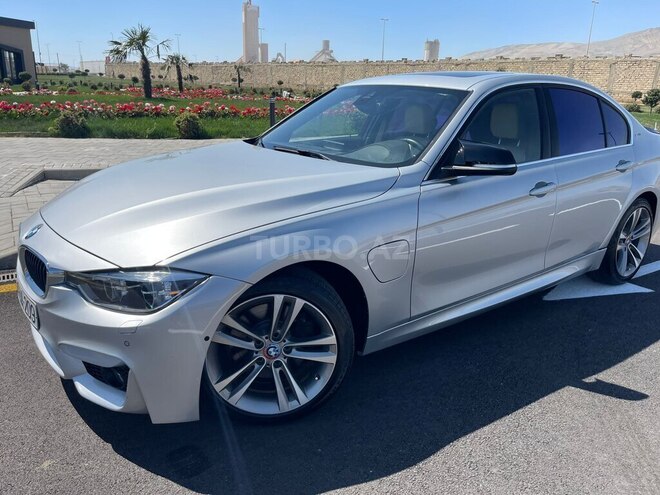 BMW 330e 2017, 124,500 km - 2.0 л - Bakı