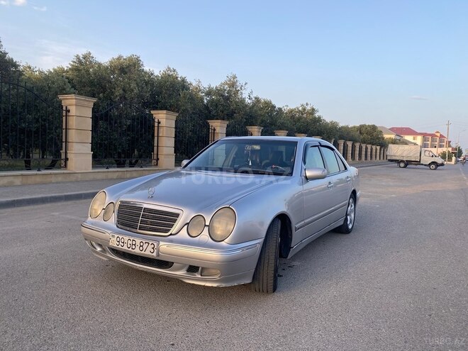 Mercedes E 240 1999, 389,000 km - 2.4 l - Bakı