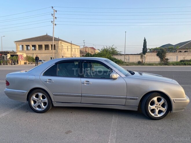 Mercedes E 240 1999, 389,000 km - 2.4 l - Bakı