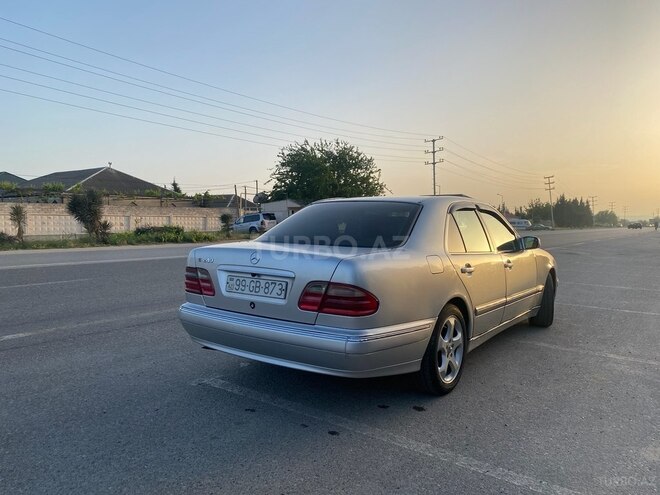 Mercedes E 240 1999, 389,000 km - 2.4 l - Bakı