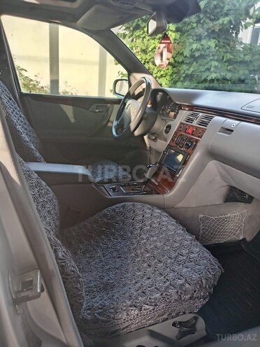 Mercedes E 270 2001, 450,000 km - 2.7 l - Bərdə