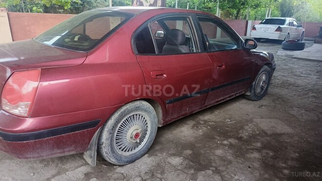 Hyundai Elantra 2005, 258,000 km - 1.6 l - Şirvan