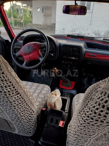 GAZ 3110 2003, 290,000 km - 2.3 l - Salyan