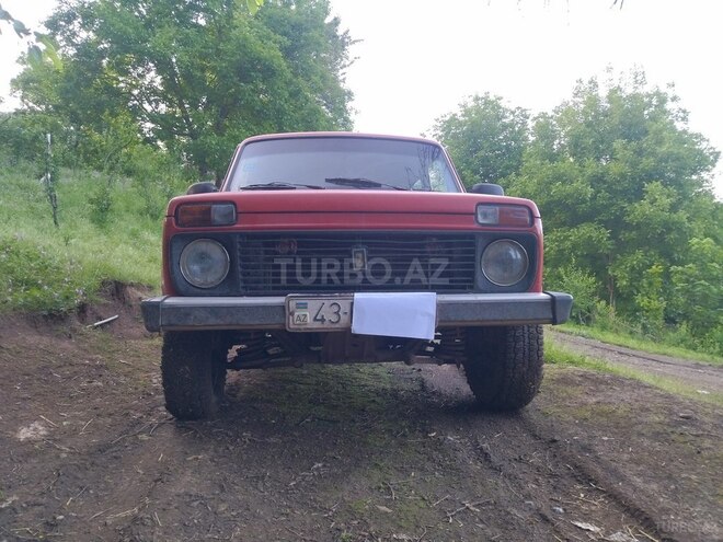 LADA (VAZ) Niva 1996, 755,000 km - 1.7 l - Lerik