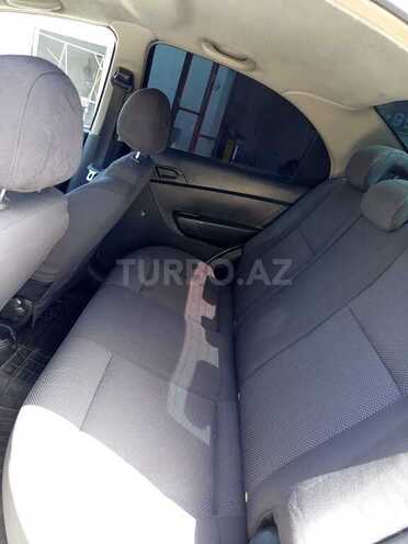 Chevrolet Aveo-7