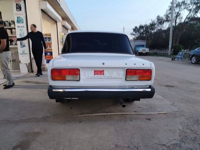 LADA (VAZ) 2107 2004, 31,000 km - 1.6 l - Şirvan