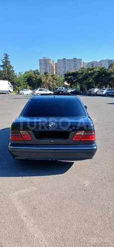 Mercedes E 220 d 2000, 422,000 km - 2.2 l - Bakı