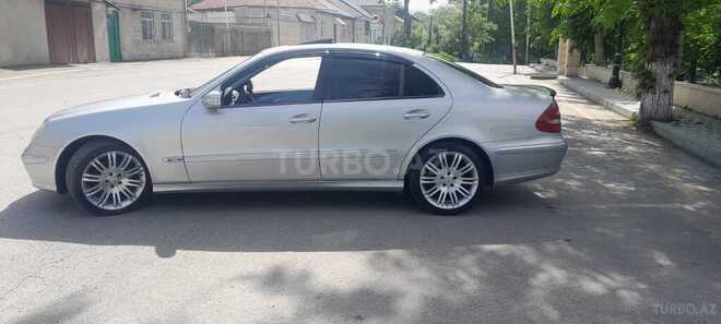 Mercedes E 260 2003, 300,000 km - 2.6 l - Quba