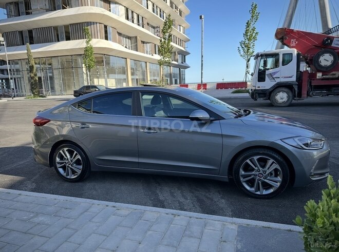Hyundai Elantra 2016, 160,000 km - 2.0 л - Bakı