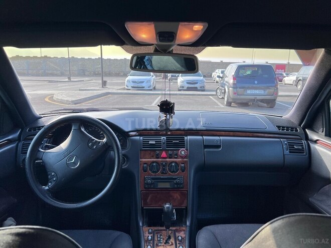 Mercedes E 200 d 1999, 307,000 km - 2.0 l - Bakı