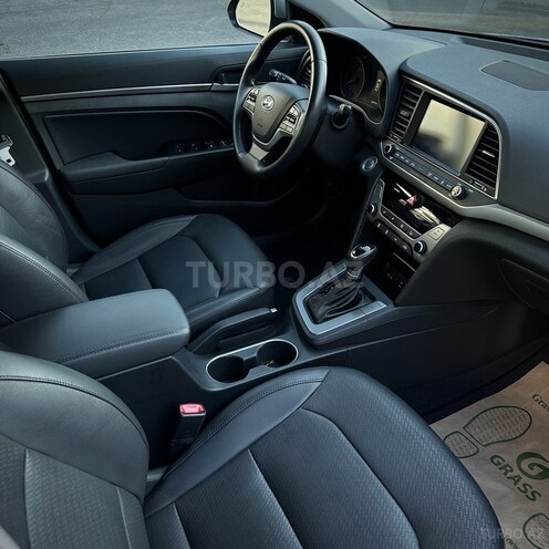 Hyundai Elantra 2016, 160,000 km - 2.0 л - Bakı