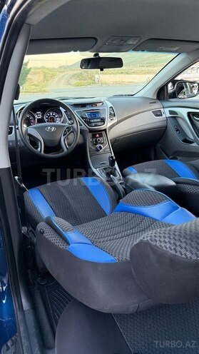 Hyundai Elantra 2015, 241,402 km - 1.8 l - Bakı