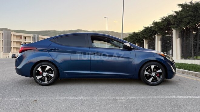 Hyundai Elantra 2015, 241,402 km - 1.8 l - Bakı