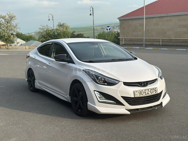 Hyundai Elantra 2015, 220,000 km - 1.6 l - Bakı