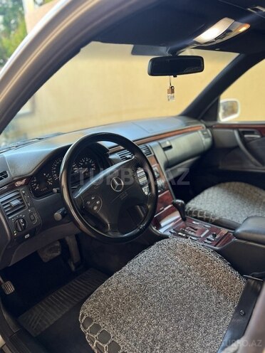 Mercedes E 280 1999, 312,000 km - 2.8 l - Şəmkir