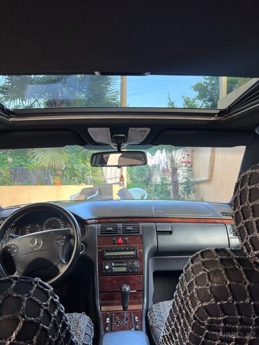 Mercedes E 280 1999, 312,000 km - 2.8 l - Şəmkir