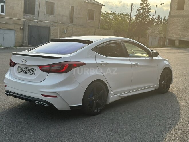Hyundai Elantra 2015, 220,000 km - 1.6 l - Bakı