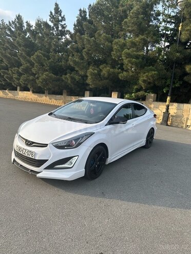 Hyundai Elantra 2015, 220,000 km - 1.6 l - Bakı