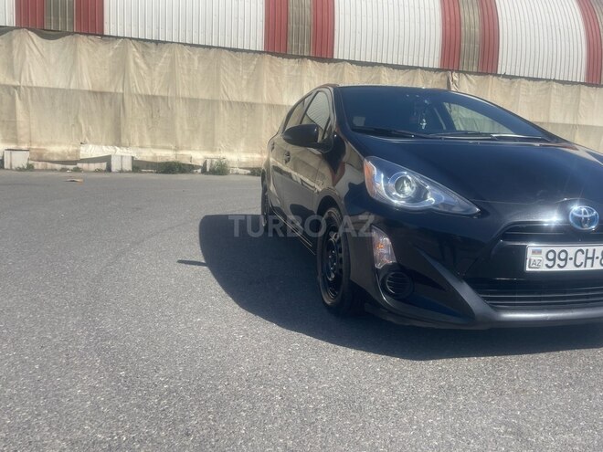 Toyota Prius C 2015, 169,000 km - 1.5 l - Bakı