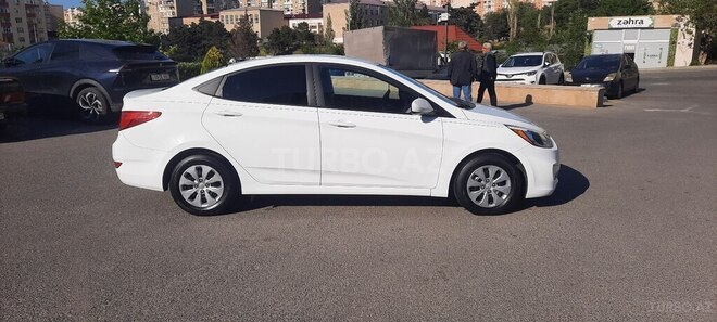 Hyundai Accent 2016, 208,000 km - 1.6 l - Bakı