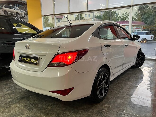 Hyundai Accent 2015, 185,000 km - 1.4 л - Sumqayıt