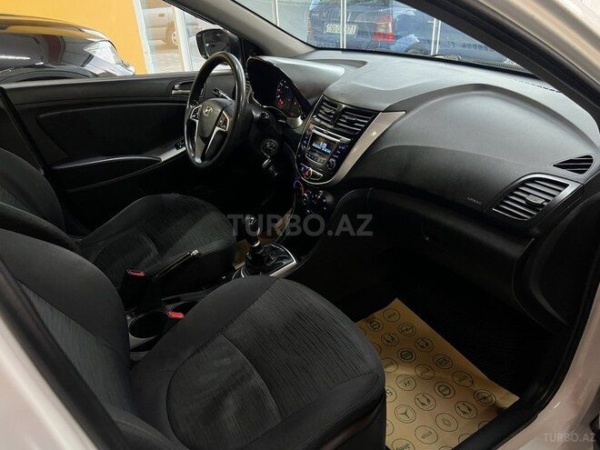 Hyundai Accent 2015, 185,000 km - 1.4 л - Sumqayıt