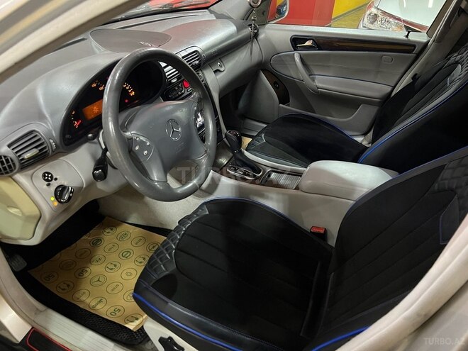 Mercedes C 240 2001, 250,000 km - 2.4 л - Sumqayıt