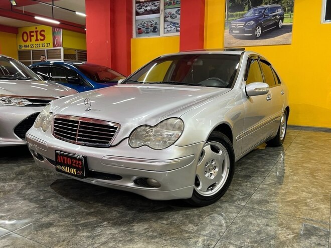Mercedes C 240 2001, 250,000 km - 2.4 л - Sumqayıt