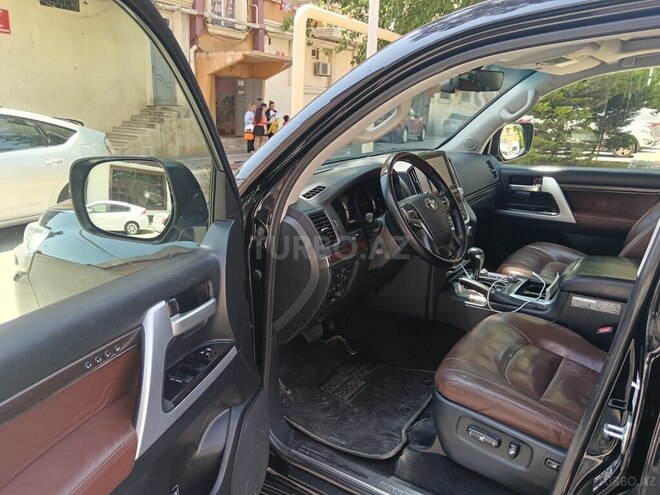 Toyota Land Cruiser 2017, 33,000 km - 4.6 l - Bakı